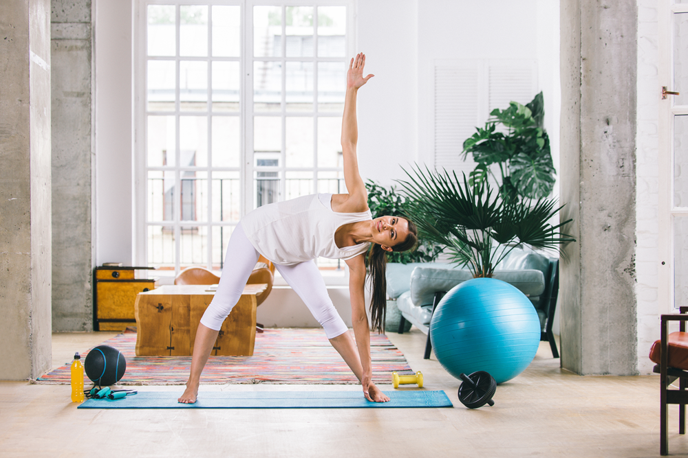 3 Wege zu mehr Atemkraft: Wie Home Workouts, Raumluft und bewusste Atmung dein Leben verändern können